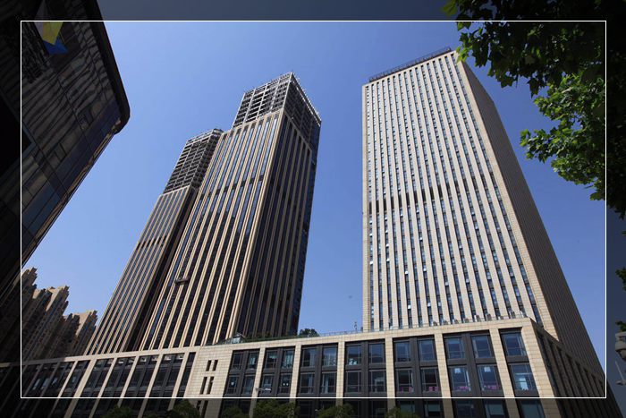 常熟世貿商務中心電力設施安裝項目順利通電